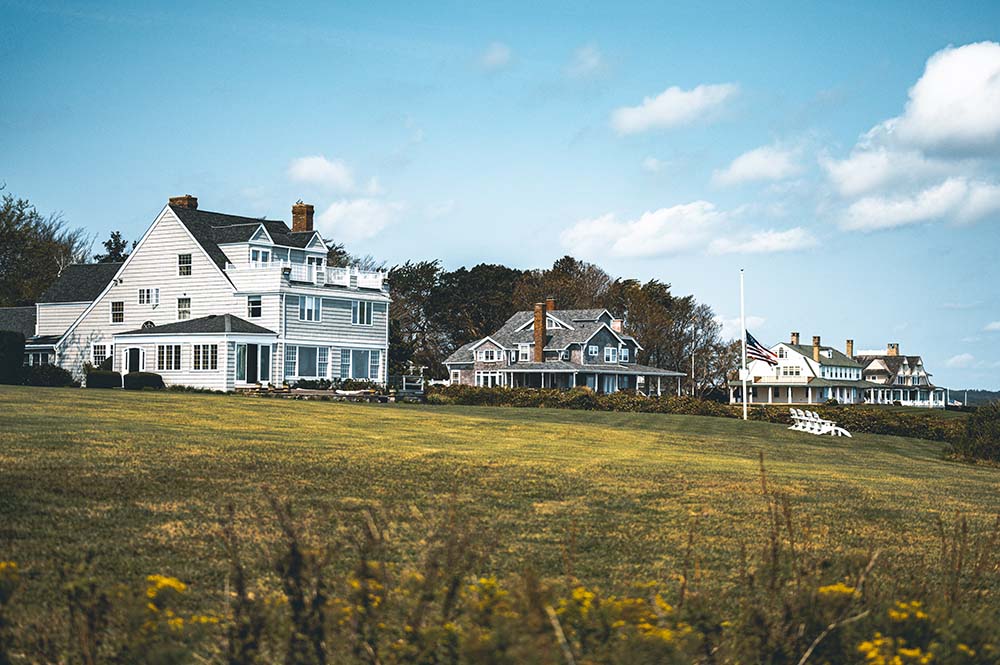 Top 10 Warmest Cities in Rhode Island