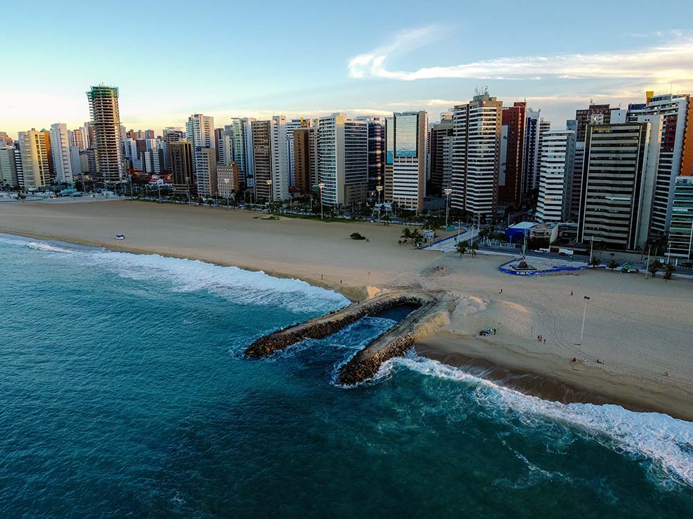 Top 100 Warmest Brazilian Cities Ranked by the Average Temperature
