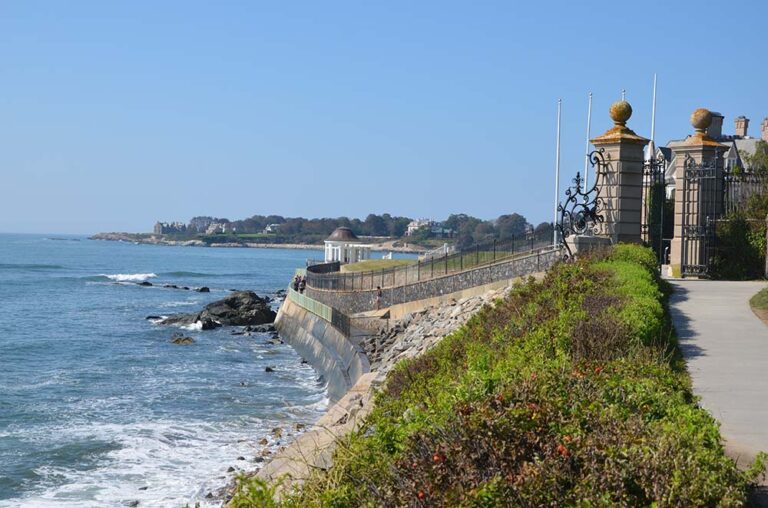 US Cities With Mild Four Seasons