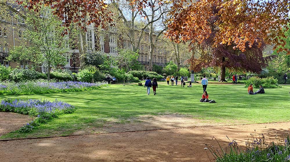 London in the summer has mild weather